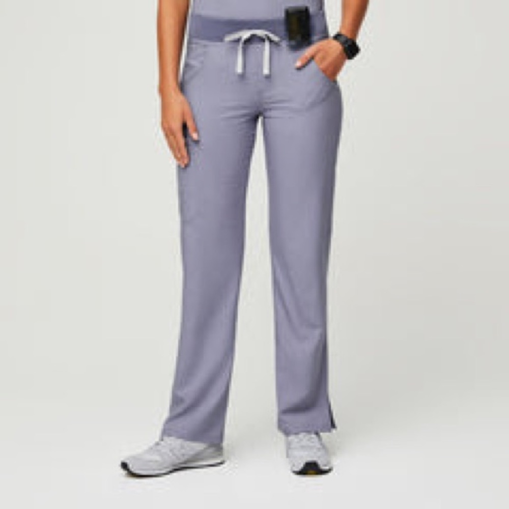 FIGS women’s vapor blue space dye Kade - cargo scrub pants